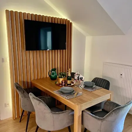Klara Apartment *
